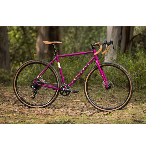FAIRDALE Weekender Nomad Gloss Berry - bicikl-Ciklo-Centar-Zagreb